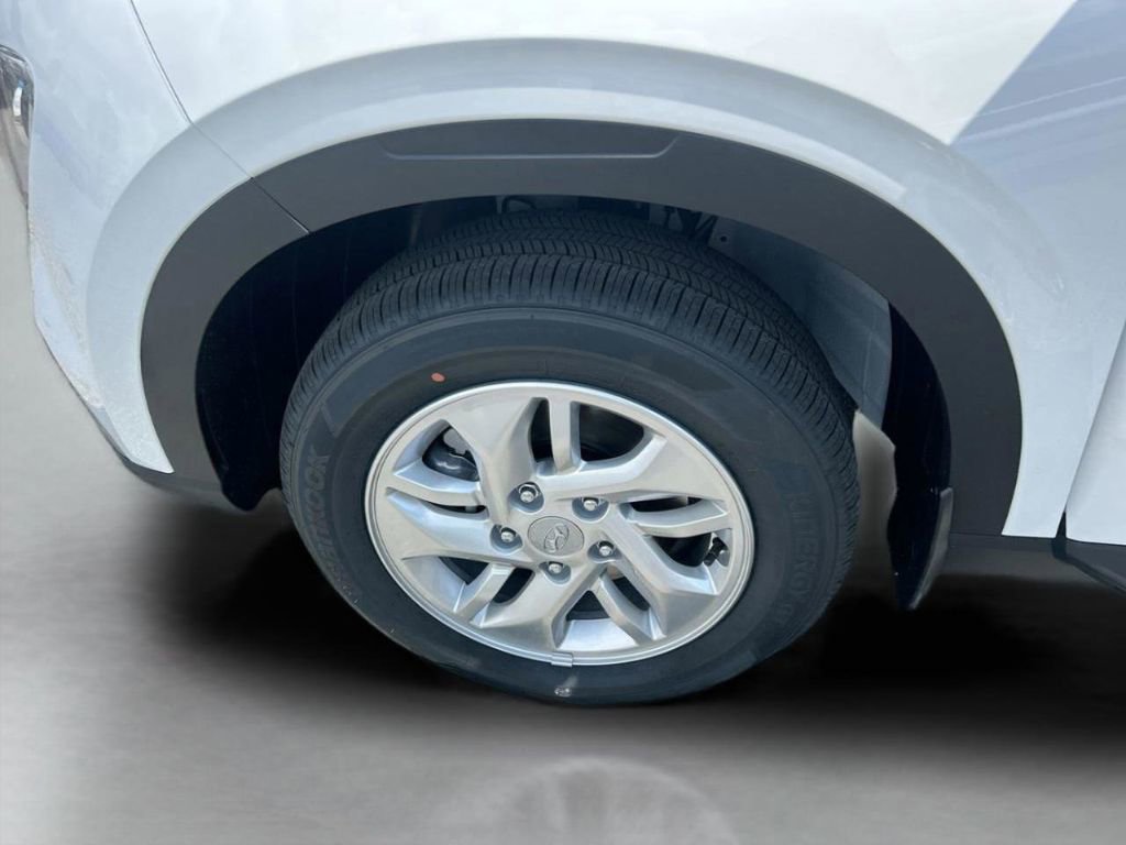 New 2026 Hyundai Venue SE image 33