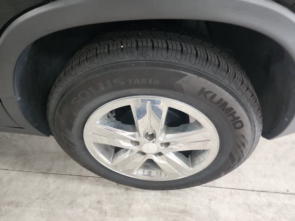 Used 2020 Chevrolet Trax LS w/ Tint and Cruise Package FWD image 11