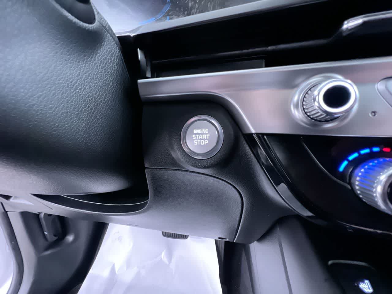 Used 2025 Kia Telluride S FWD image 17