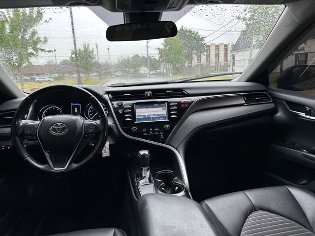 Used 2019 Toyota Camry SE FWD image 16