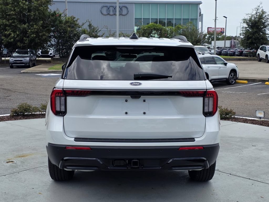 Used 2026 Ford Explorer ST-Line RWD image 3