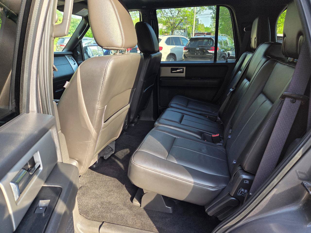 Used 2014 Ford Expedition Limited AWD/4WD image 18