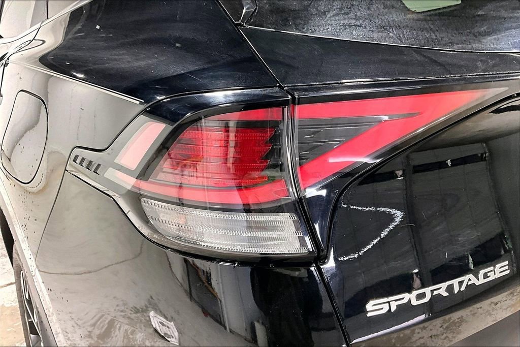 Used 2023 Kia Sportage EX image 39