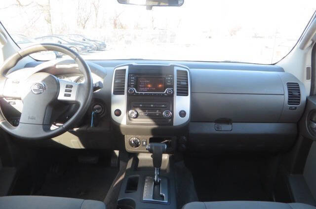 Used 2015 Nissan Xterra S w/ Value Package AWD/4WD image 42