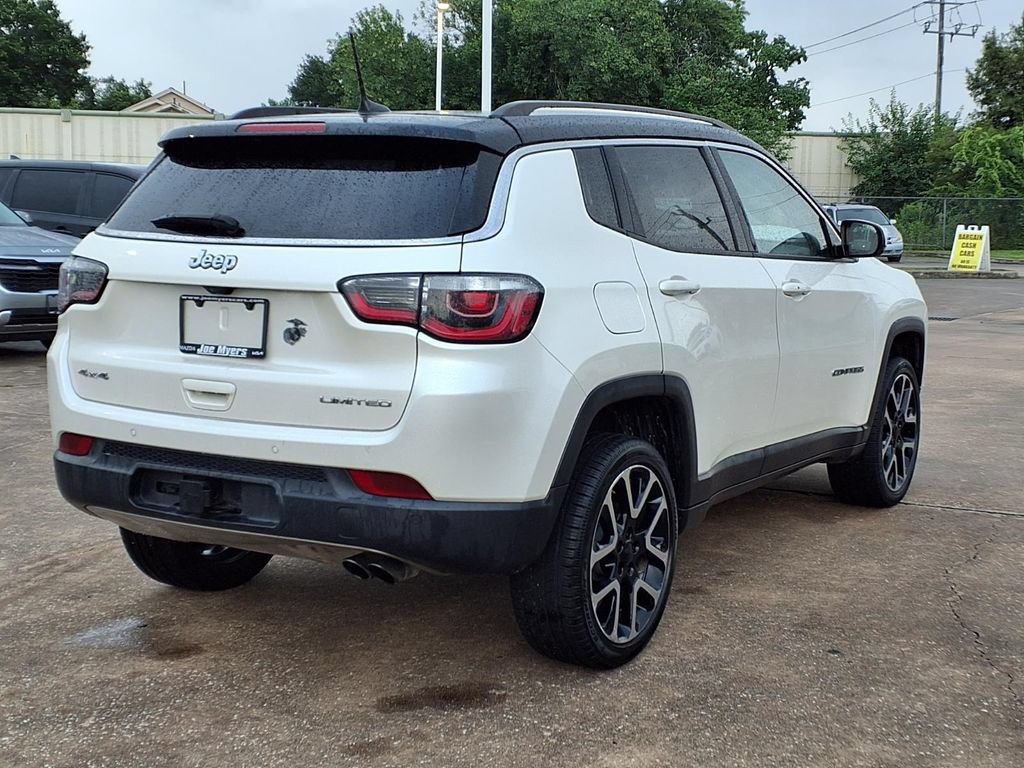 Used 2018 Jeep Compass Limited w/ Navigation Group AWD/4WD image 4