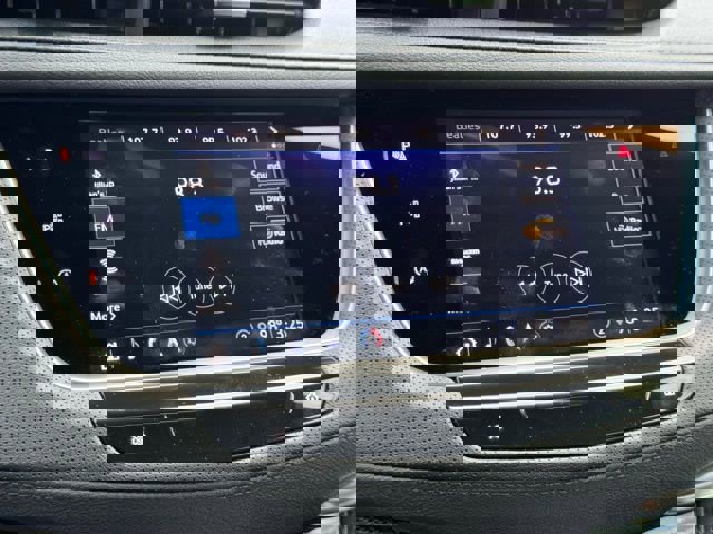 New 2025 Cadillac XT5 Sportv w/ Technology Package AWD/4WD image 32