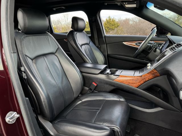 Used 2019 Lincoln Nautilus Reserve image 31