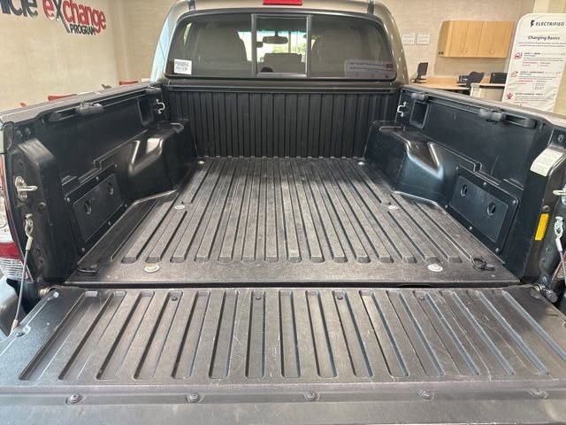Used 2012 Toyota Tacoma PreRunner image 19