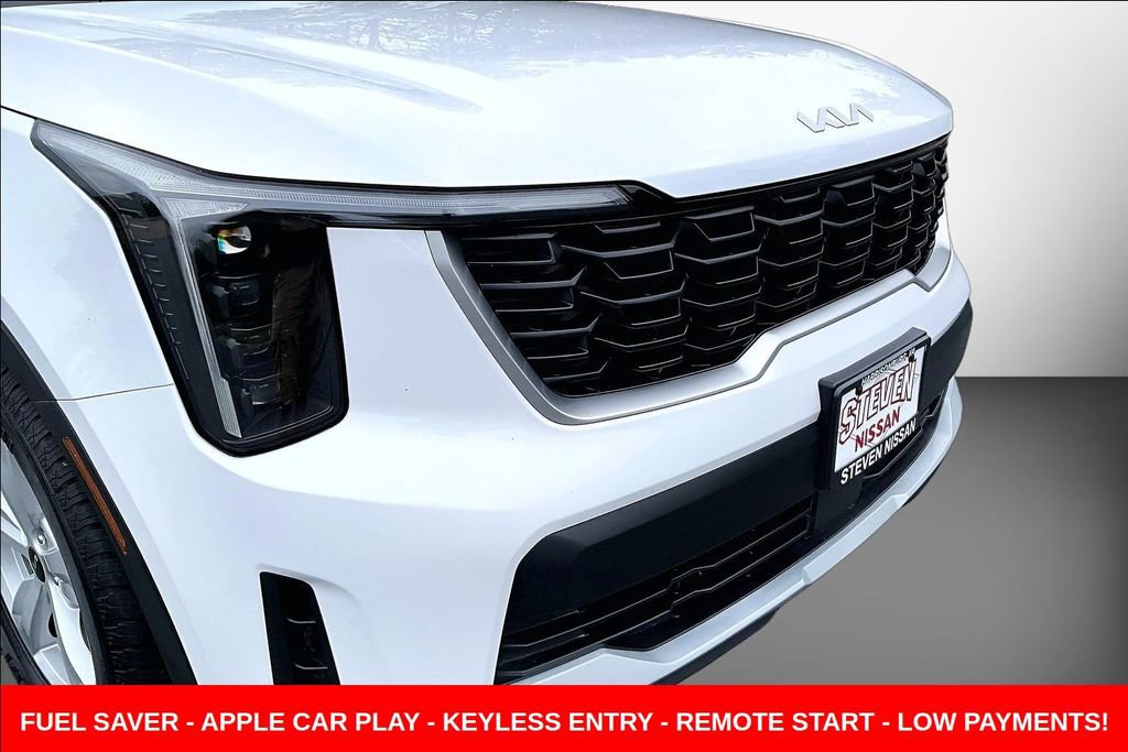 Used 2024 Kia Sorento LX FWD image 39