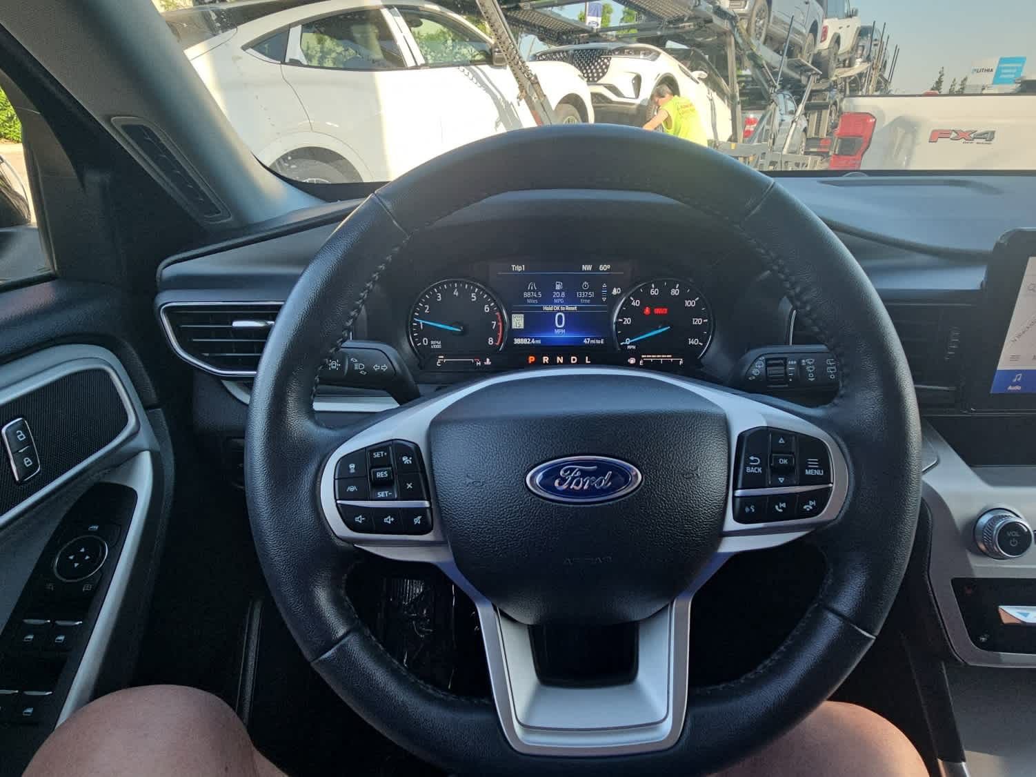 Used 2022 Ford Explorer XLT w/ Equipment Group 202A image 16