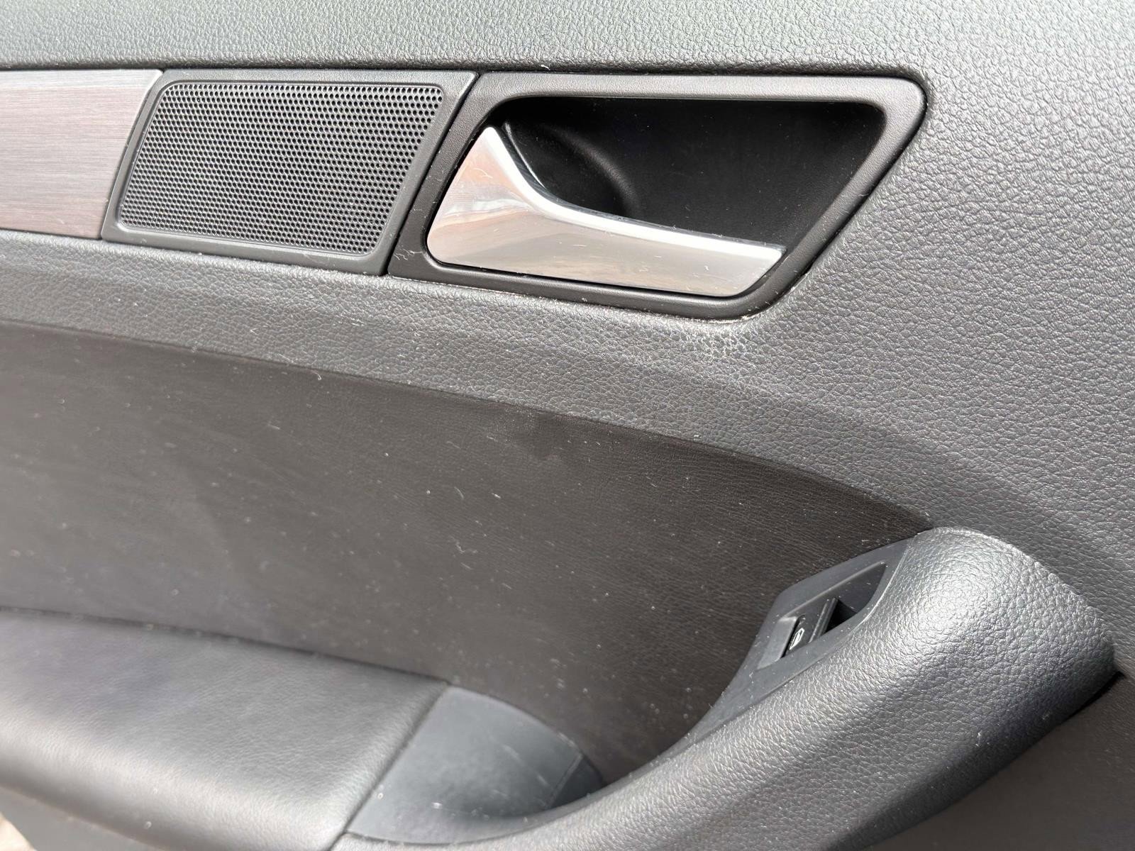 Used 2016 Volkswagen Jetta Sport w/ Lighting Package image 20