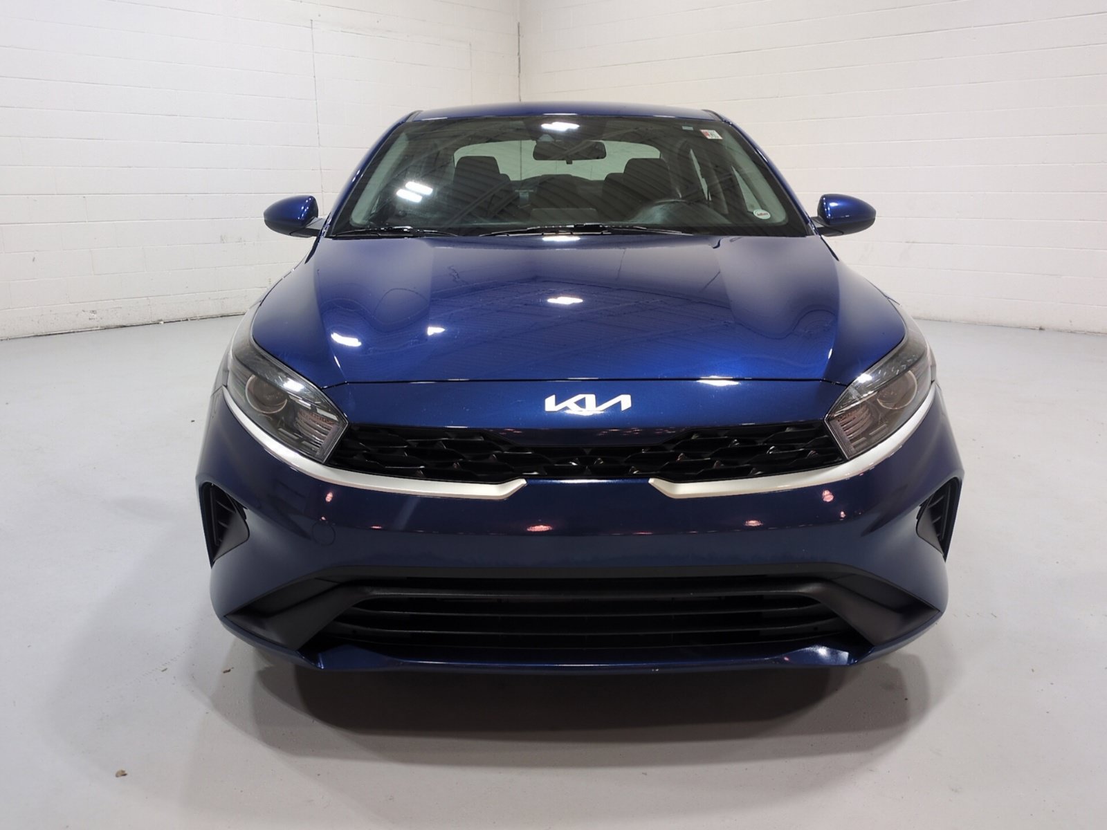 Certified 2024 Kia Forte LXS FWD image 8