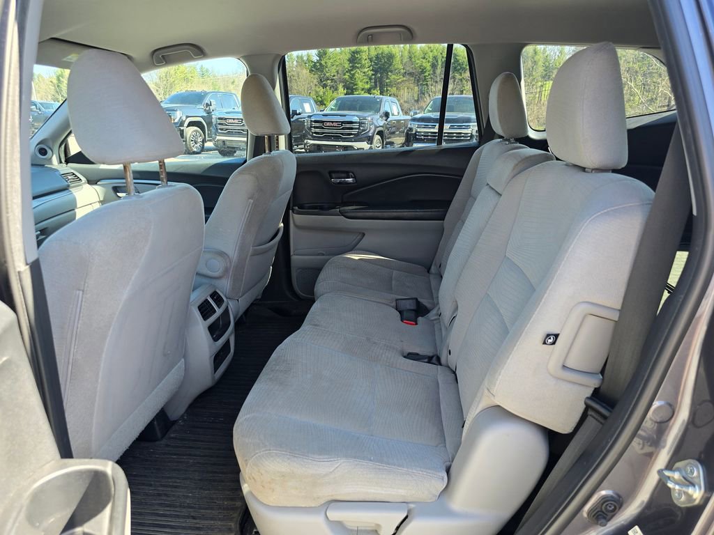 Used 2016 Honda Pilot LX image 10