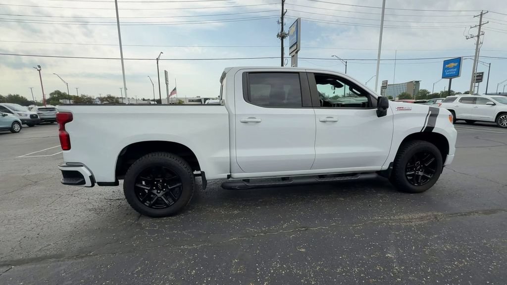 Used 2022 Chevrolet Silverado 1500 RST AWD/4WD image 9