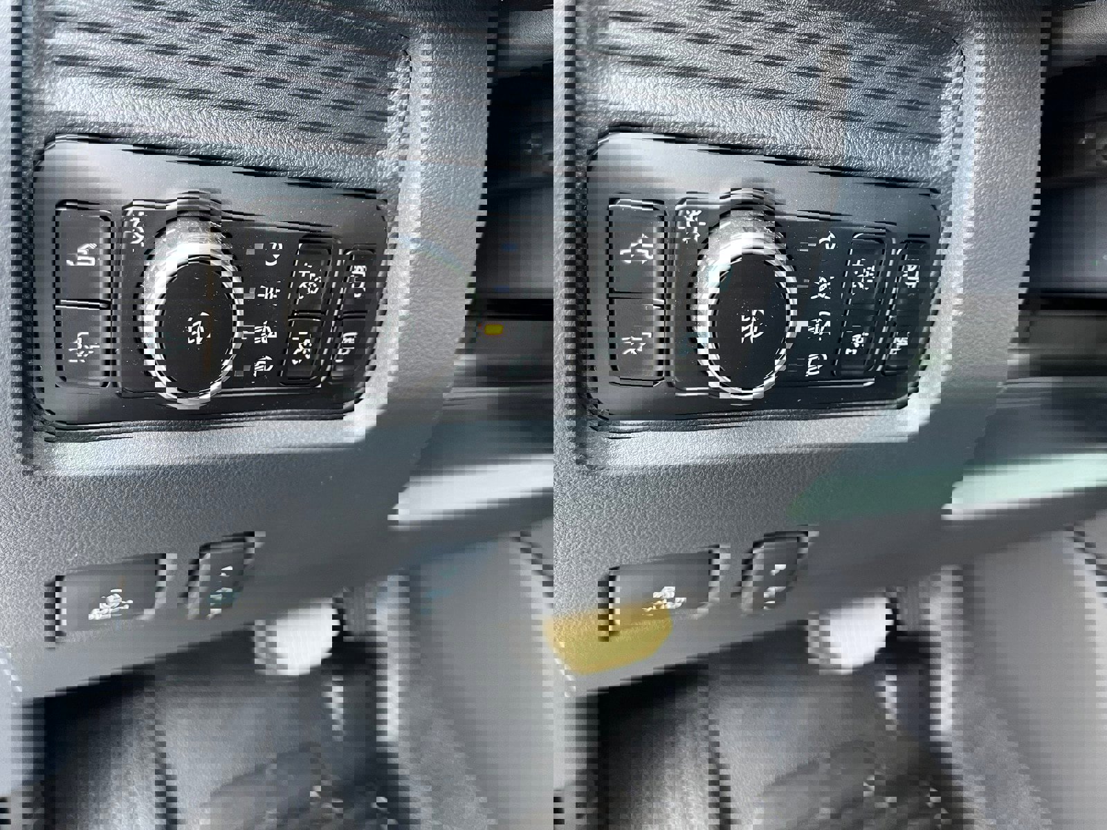 New 2026 Ford F350 Lariat image 19