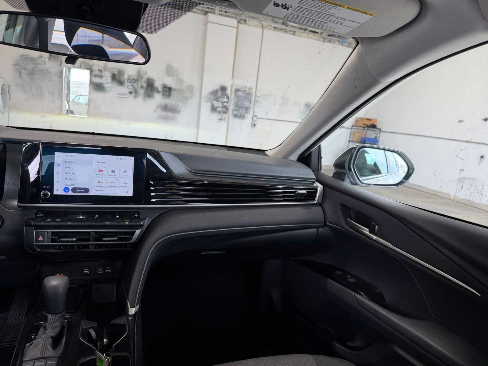 Used 2025 Toyota Camry LE image 34