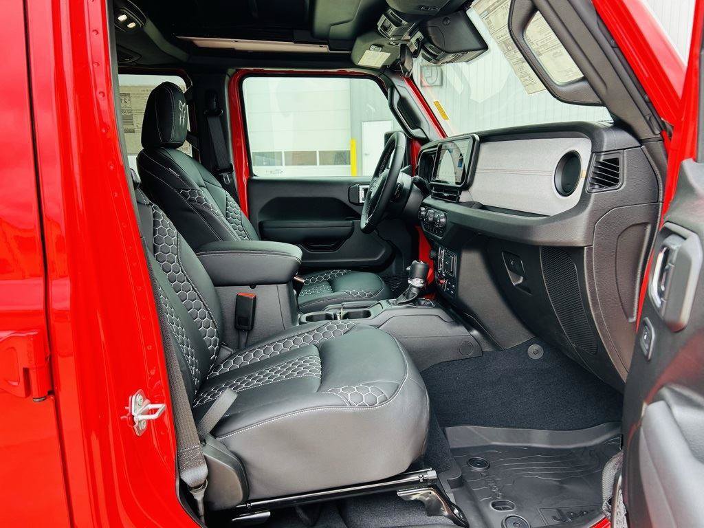New 2025 Jeep Wrangler Unlimited Sport AWD/4WD image 32