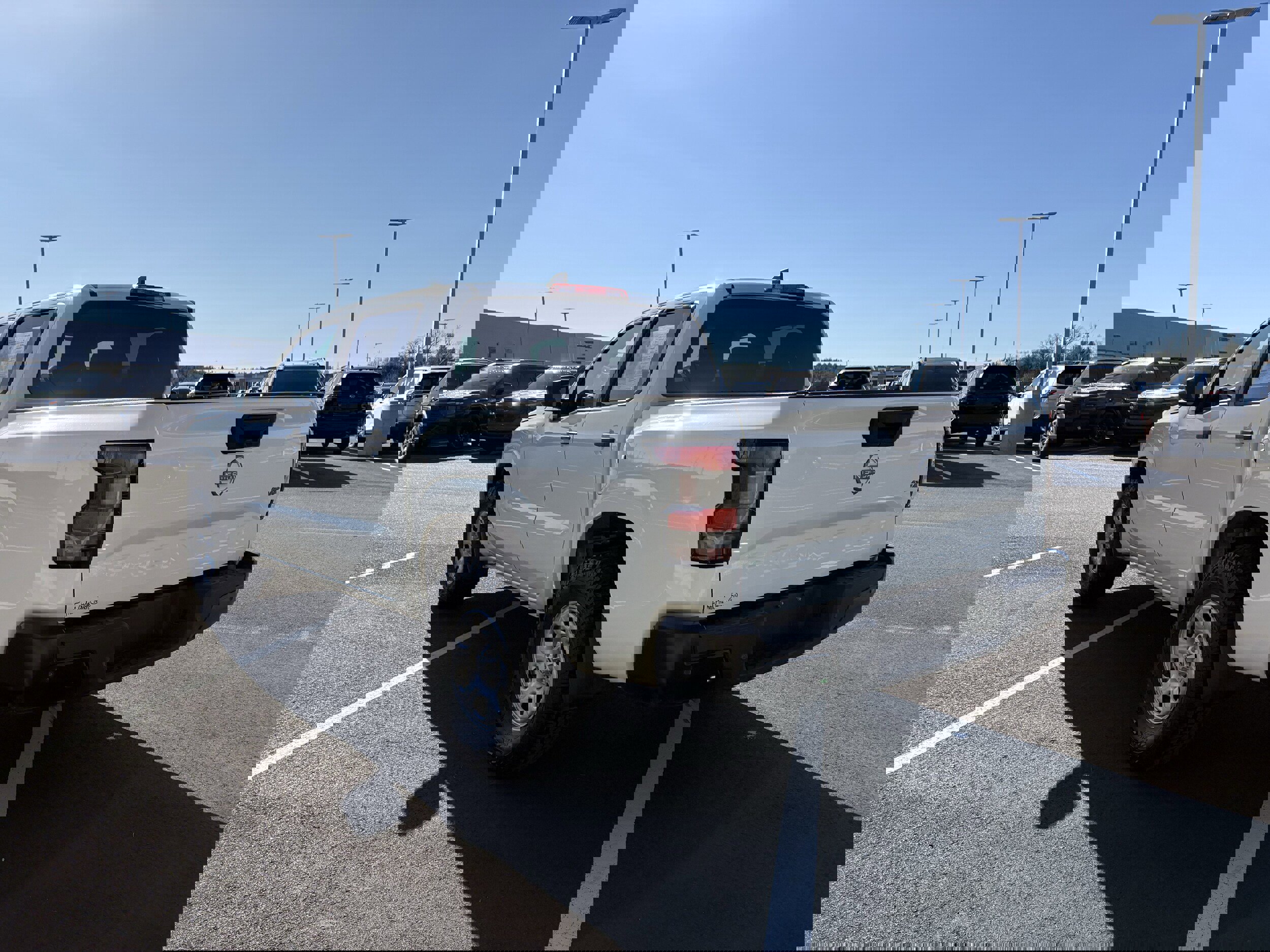 Used 2022 Nissan Frontier S w/ Technology Package image 6