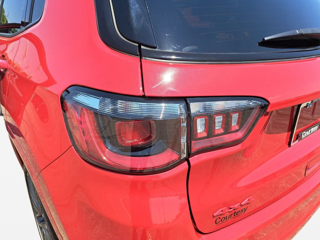 Certified 2022 Jeep Compass Limited AWD/4WD image 33
