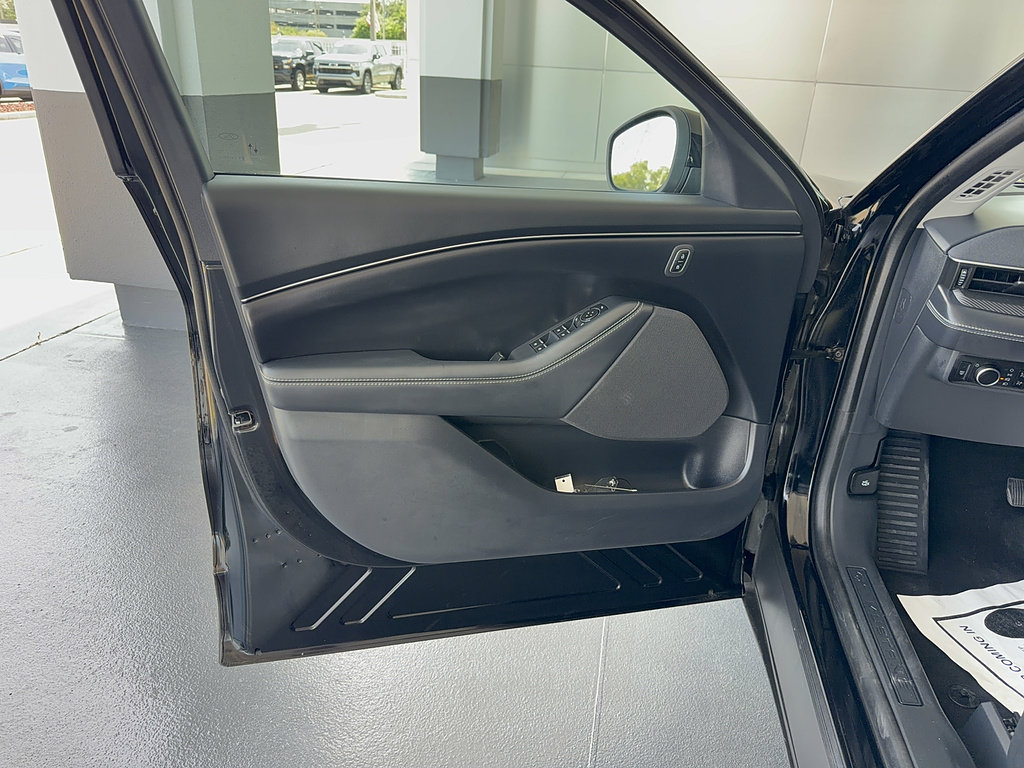 Certified 2025 Ford Mustang Mach-E Select RWD image 8