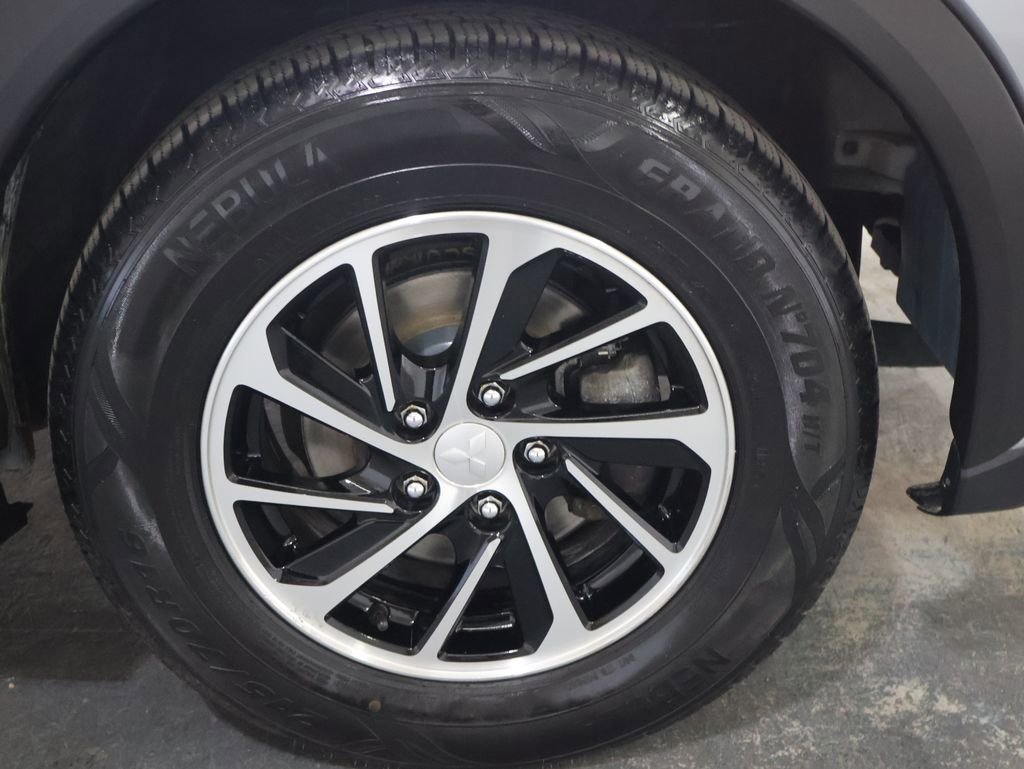 Used 2020 Mitsubishi Eclipse Cross ES image 33