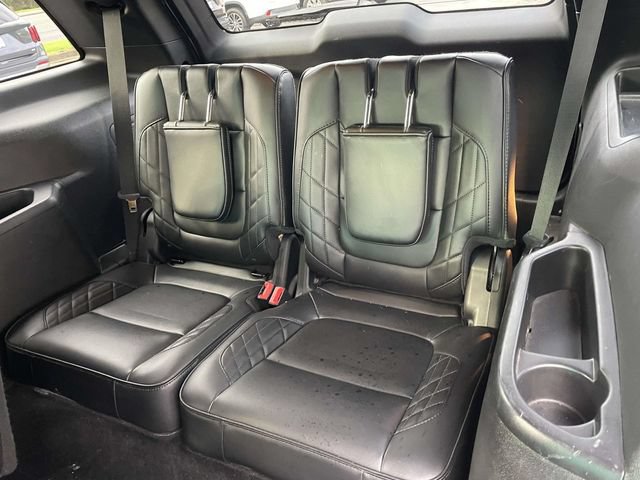 Used 2016 Ford Explorer Platinum AWD/4WD image 16