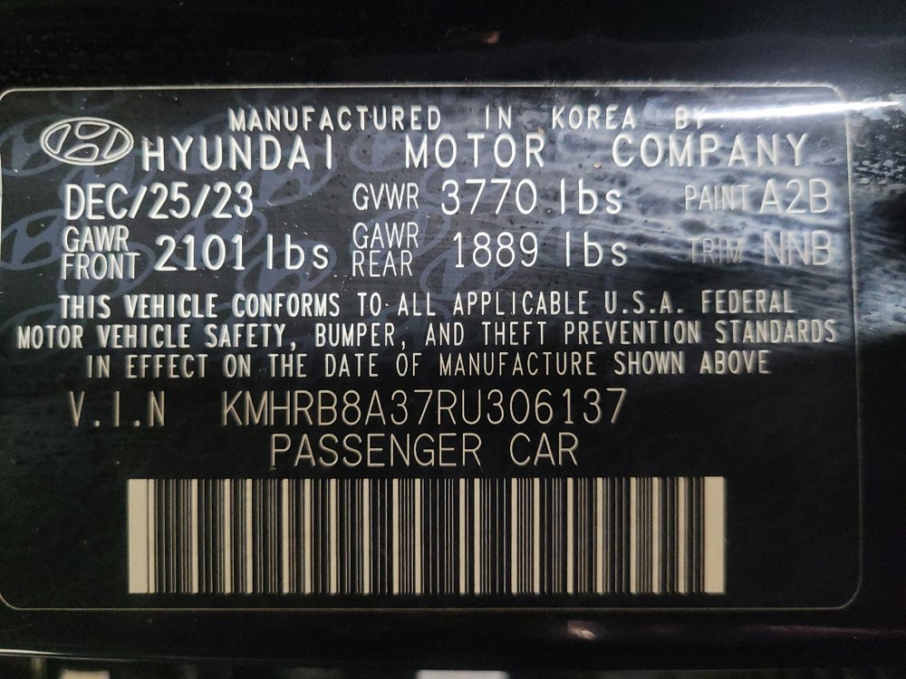 Used 2024 Hyundai Venue SE image 33