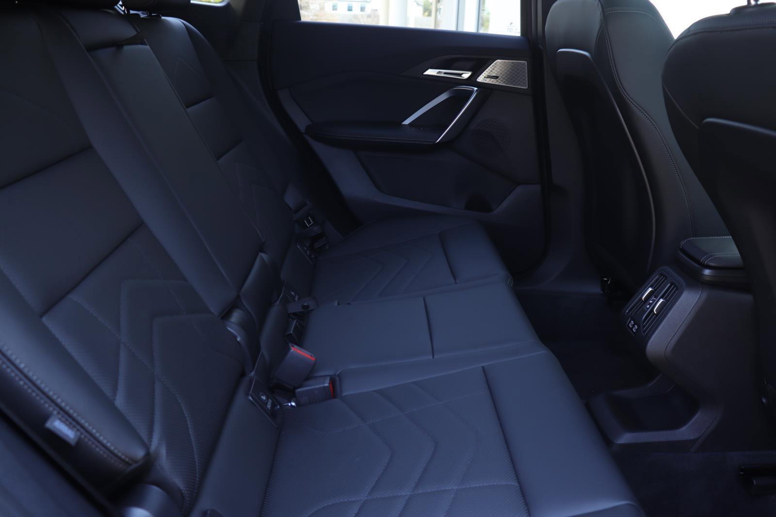 Used 2025 BMW X1 xDrive28i w/ Premium Package image 22