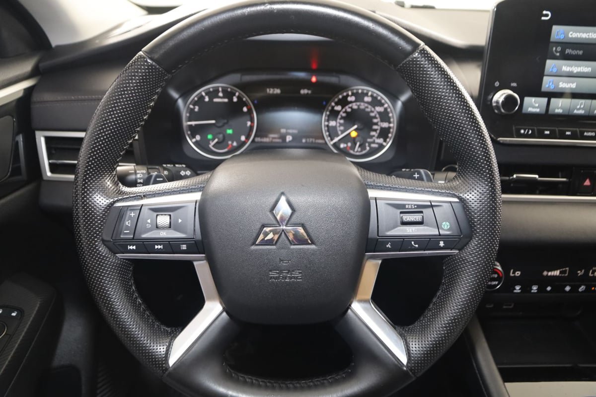 Used 2024 Mitsubishi Outlander SE AWD/4WD image 36