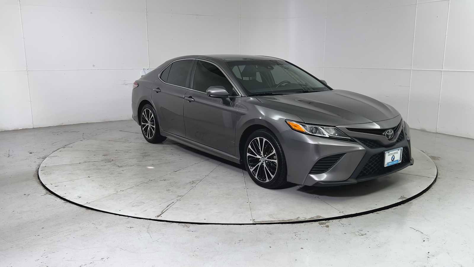 Used 2018 Toyota Camry SE image 8