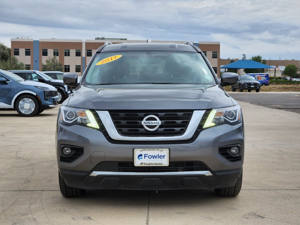 Used 2017 Nissan Pathfinder SV w/ Trailer Tow Package AWD/4WD image 2