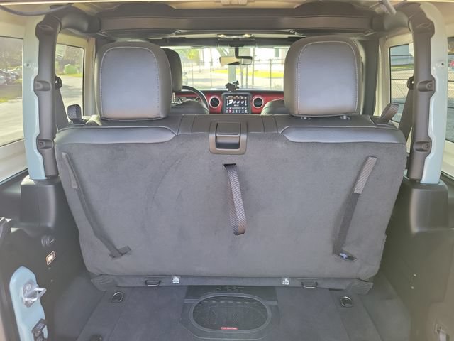Used 2023 Jeep Wrangler Rubicon w/ Cold Weather Group AWD/4WD image 8