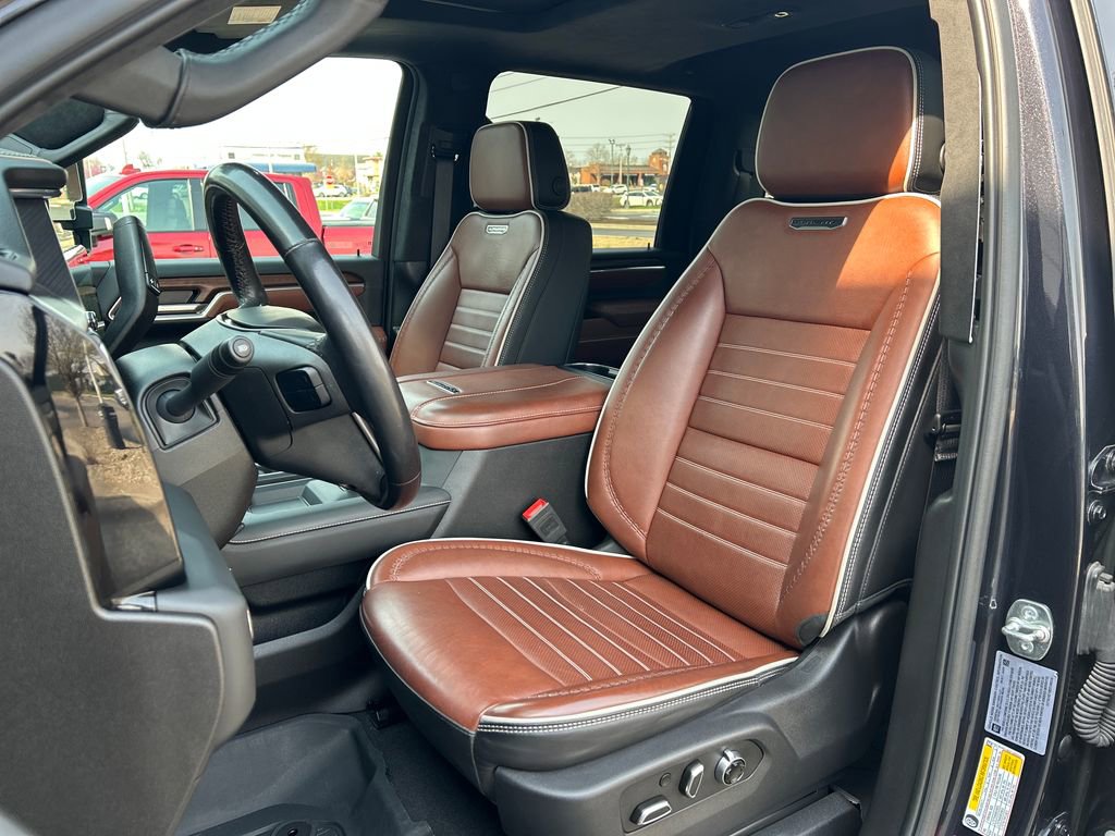 Certified 2025 GMC Sierra 2500 Denali Ultimate image 17
