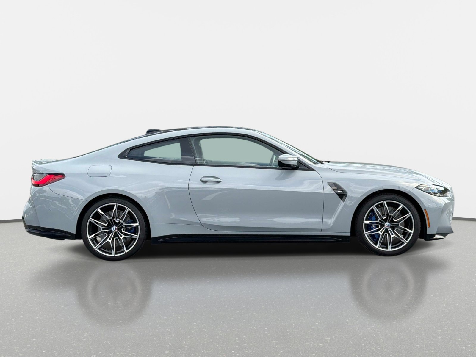 Used 2023 BMW M4 Coupe w/ M Driver's Package RWD image 2
