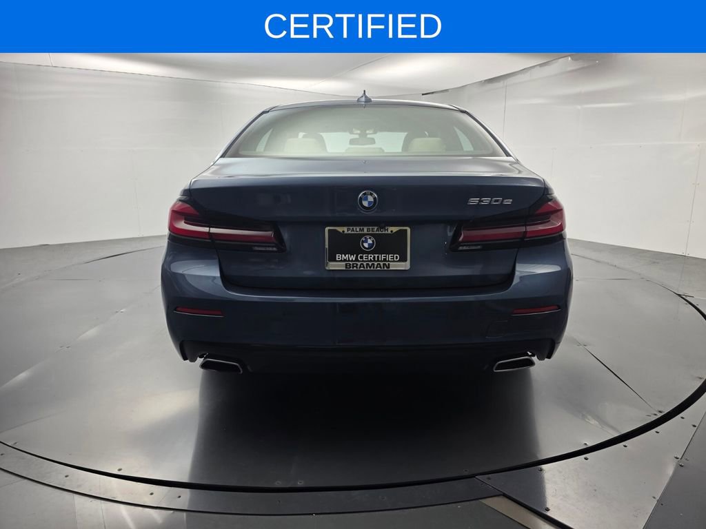 Certified 2023 BMW 530e w/ Premium Package RWD image 5