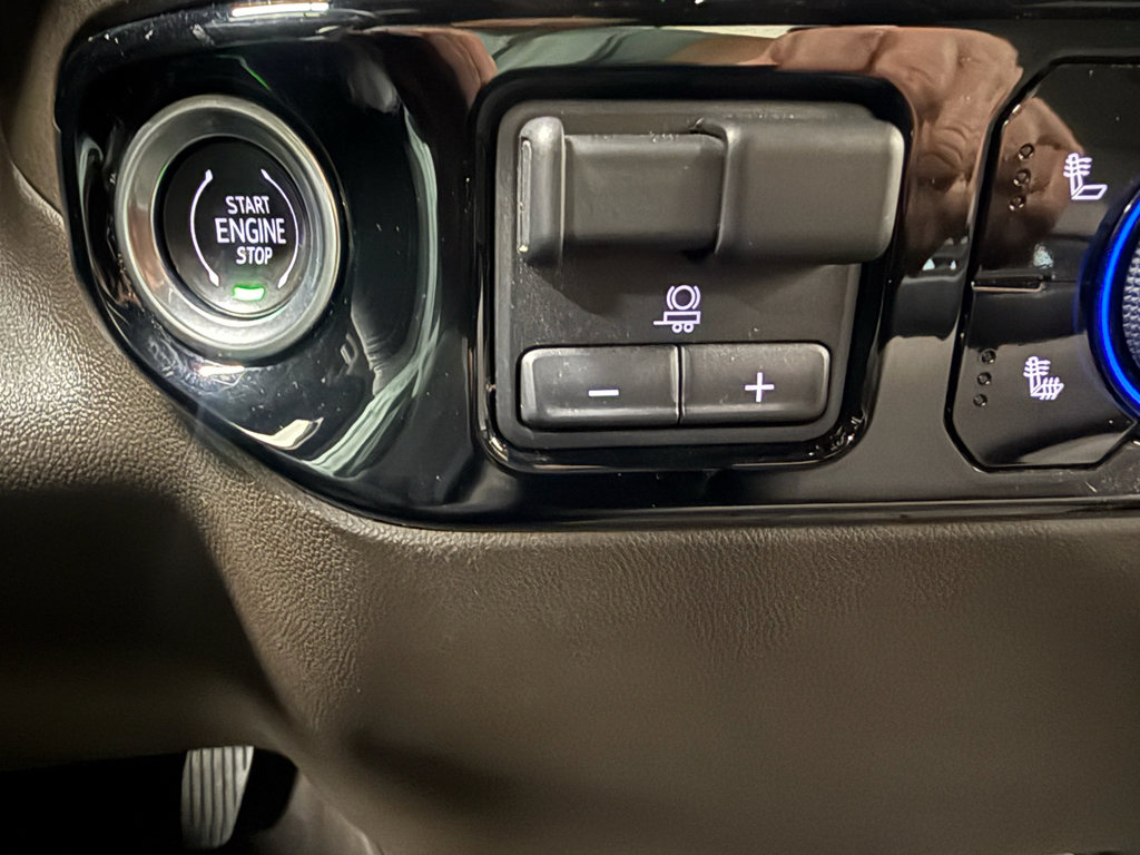 Certified 2023 Chevrolet Silverado 1500 LT AWD/4WD image 35