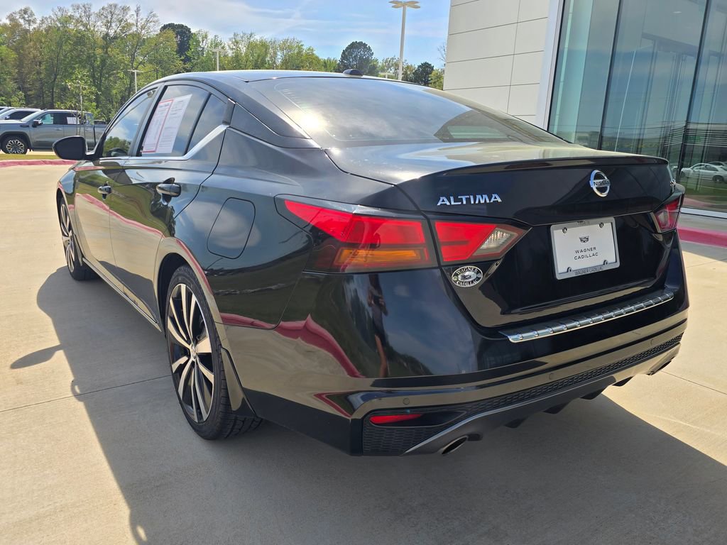 Used 2021 Nissan Altima 2.5 SR FWD image 3