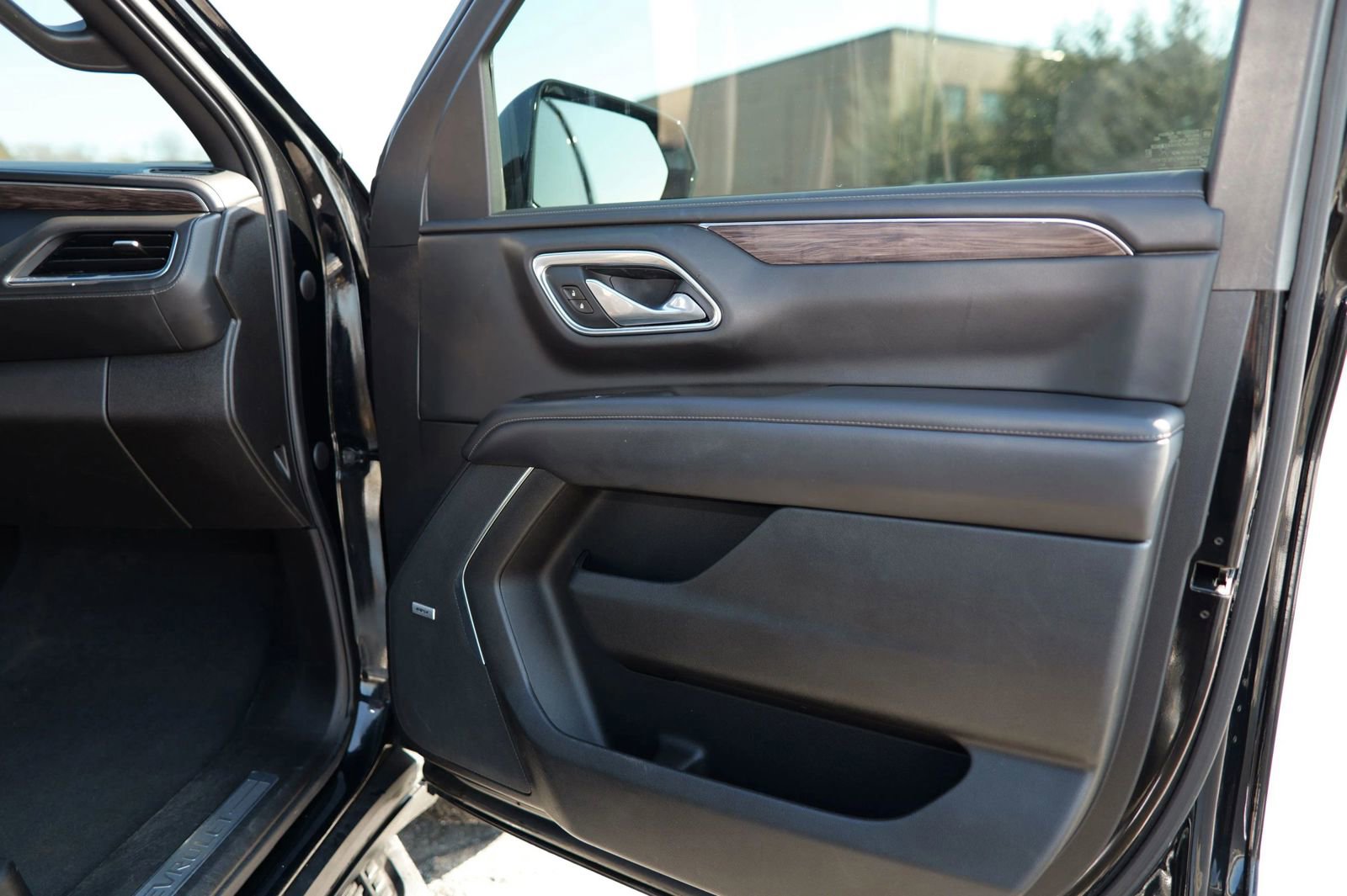 Used 2021 Chevrolet Tahoe LT image 26