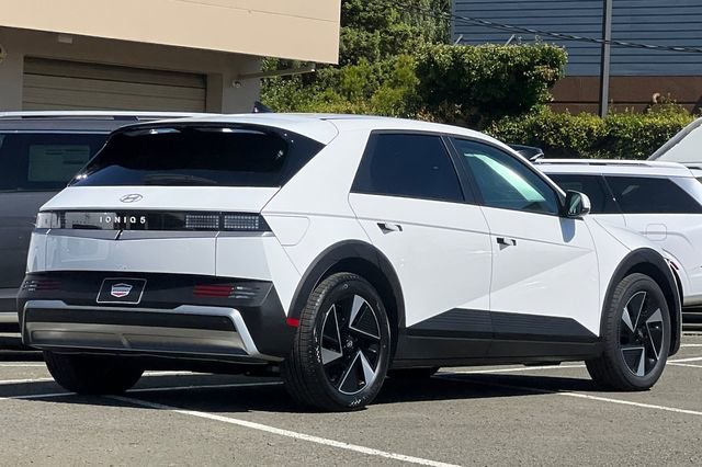New 2026 Hyundai Ioniq 5 SEL RWD image 5