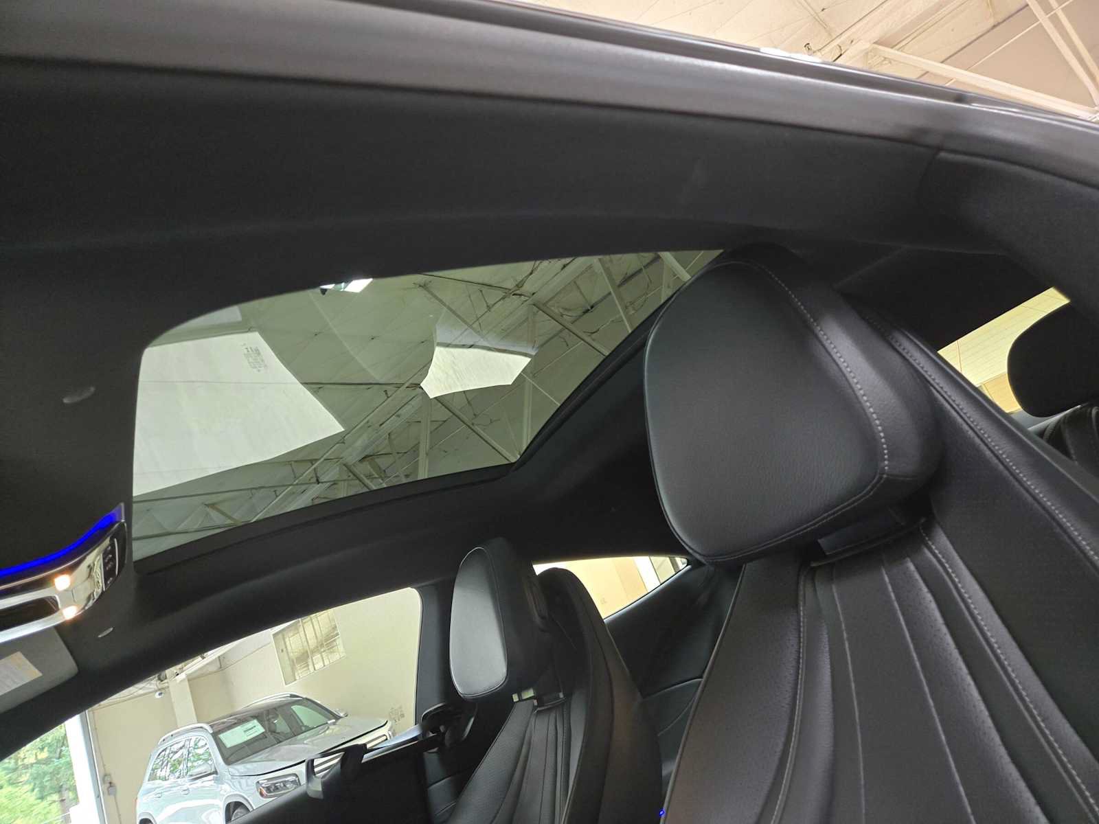 Certified 2025 Mercedes-Benz CLE 300 4MATIC Coupe image 18
