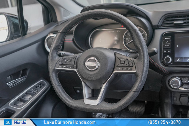 Used 2024 Nissan Versa SR FWD image 23