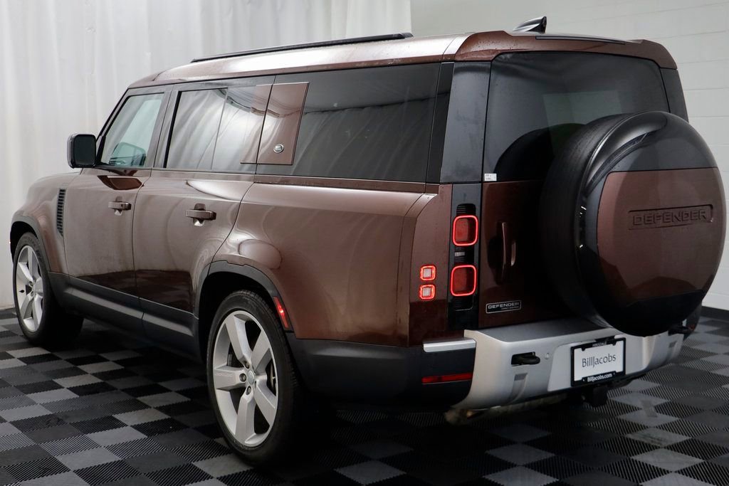 Used 2023 Land Rover Defender 130 First Edition image 17