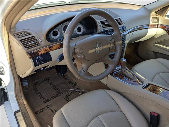 Used 2009 Mercedes-Benz E 350 Sedan image 10