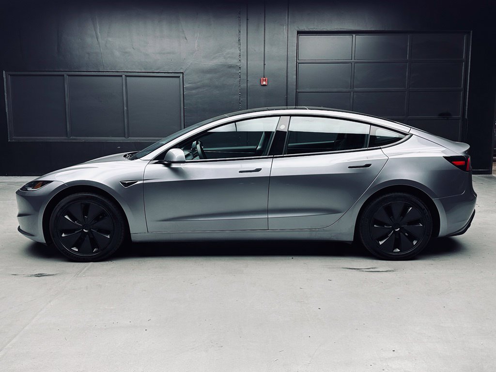 Used 2025 Tesla Model 3 Long Range RWD image 3