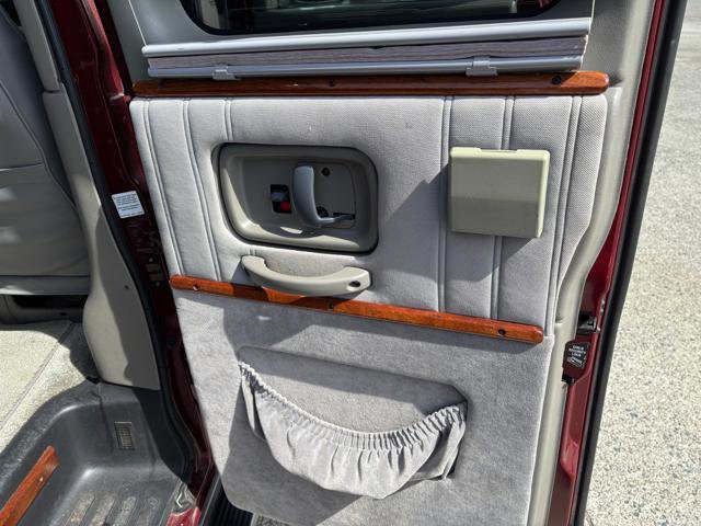 Used 1999 Chevrolet Express 1500 w/ Convenience Pkg image 36