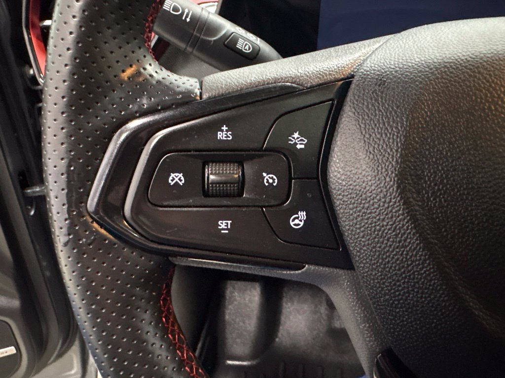 Used 2025 Chevrolet TrailBlazer RS w/ Convenience Package AWD/4WD image 23