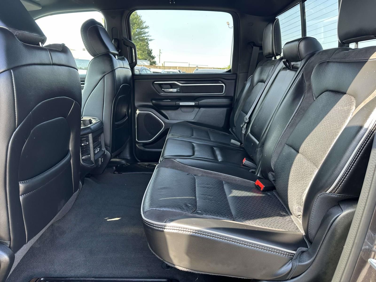 Used 2023 RAM 1500 Laramie AWD/4WD image 23