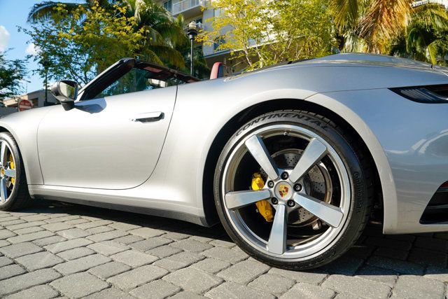 Used 2021 Porsche 911 Carrera image 16