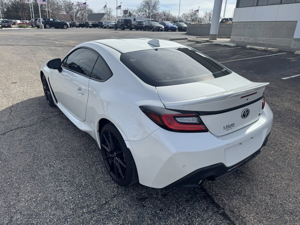 Used 2024 Toyota GR86 Premium image 5