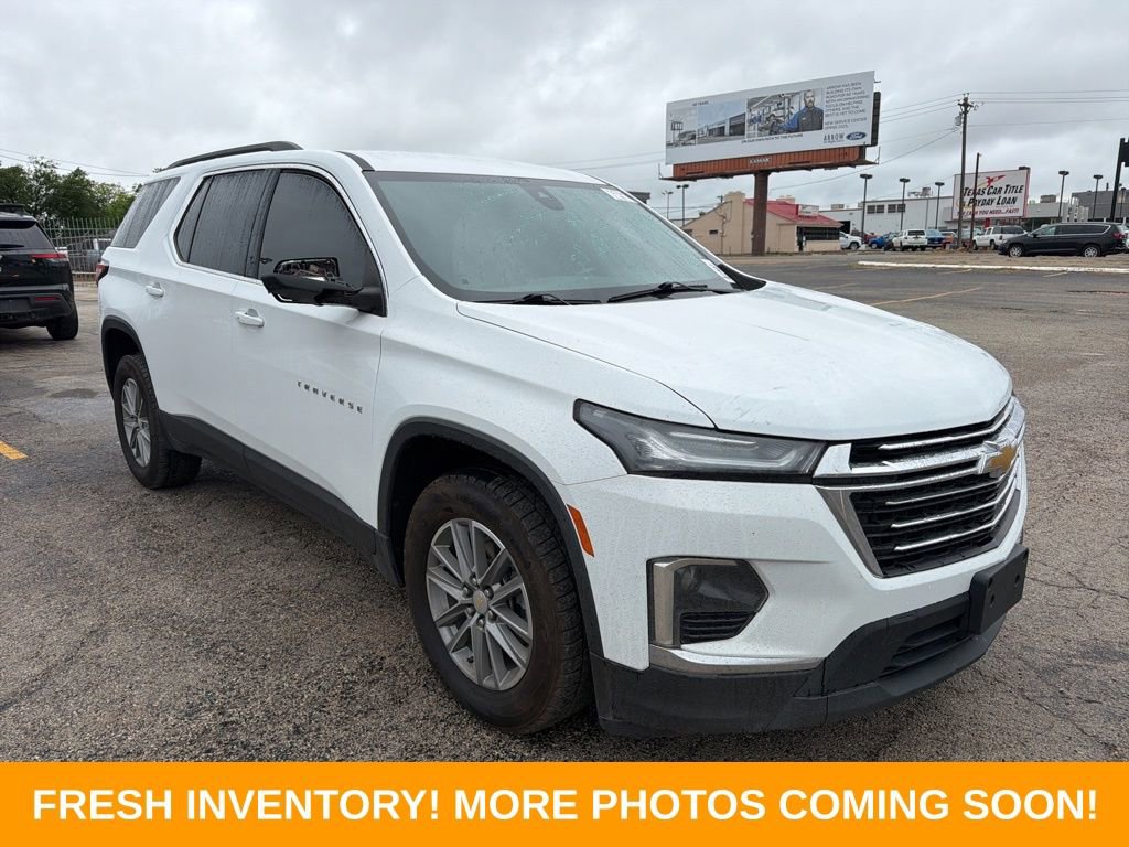 Used 2022 Chevrolet Traverse LT AWD/4WD image 1